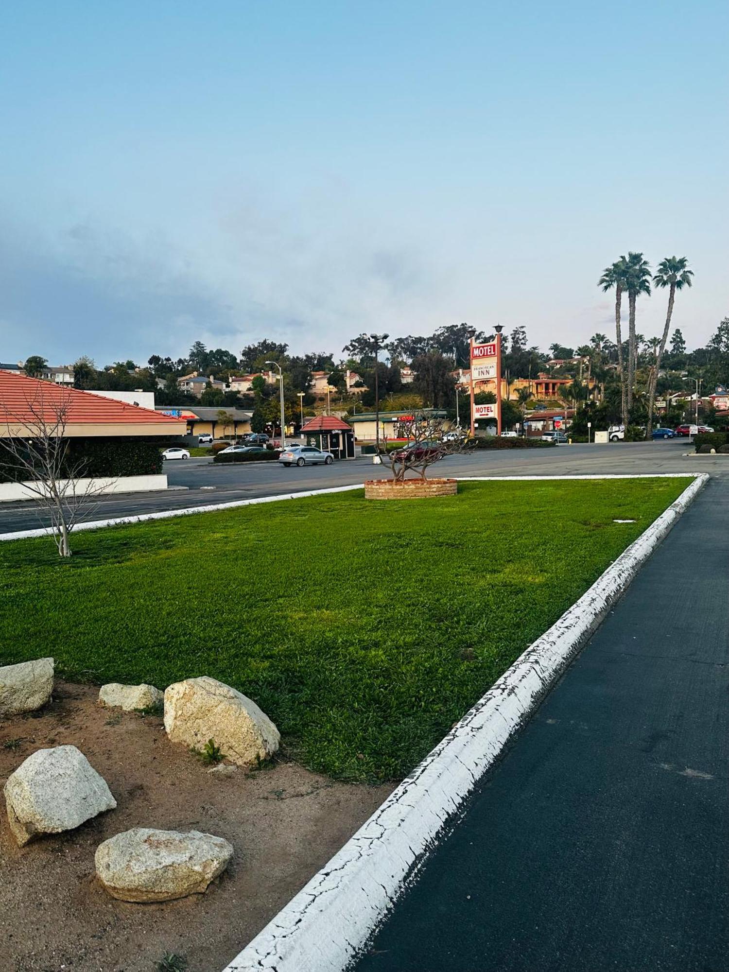 Franciscan Inn Motel Vista Exterior photo